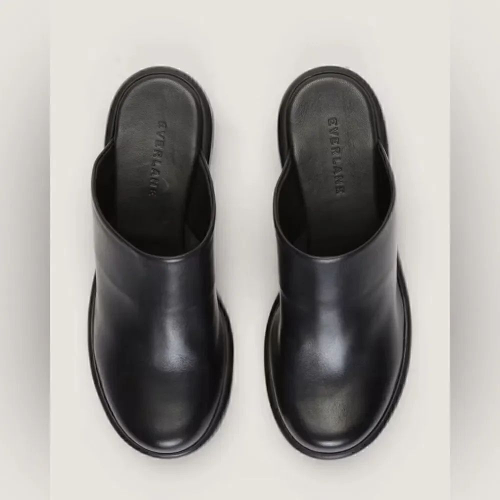 NEW EVERLANE The Puffa Clog in black leather - Picture 2 of 7